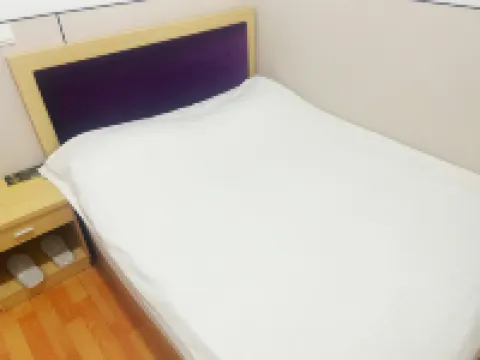 上海怡夢ビジネスホテル(浦東南路地下鉄駅)