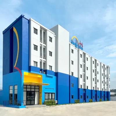 Hop Inn Ratchaburi Hotels near Clock Tower