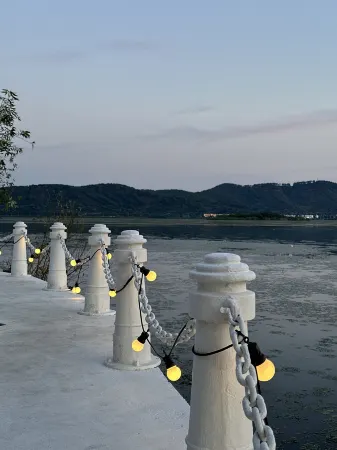 Suzhou BAY Chunhuiwan Homestay Отели рядом с достопримечательностью «Zhili Ancient Village»