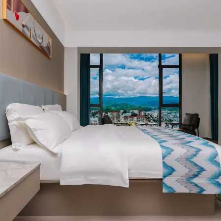 Saiyasi Resort Hotel (Washan Fengcheng Mohanli Plaza Yulong Lake Park)