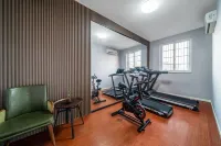 Ruijia LiLan Ruibai-Yun Hotel (Deqing West Railway Station)