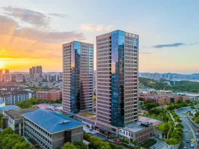JI Hotel (Chongqing Happy Valley and The Ring Shopping Park and Chongguang Metro Station Hotel) Hotels in Chongqing