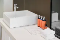 Shanghai Pudong Grand Metropark Hotel Hotels near Sanda University (Jinhai Road)