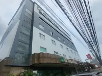 DG GRAMI HOTEL Jesus The Divine Healer周辺のホテル
