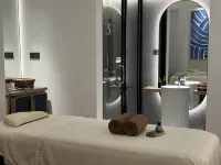 One World Hotel - spa