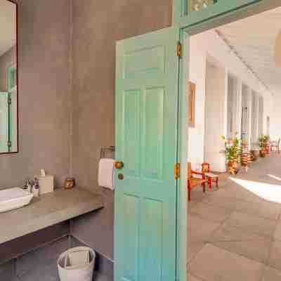 Ishq Talpe Rooms