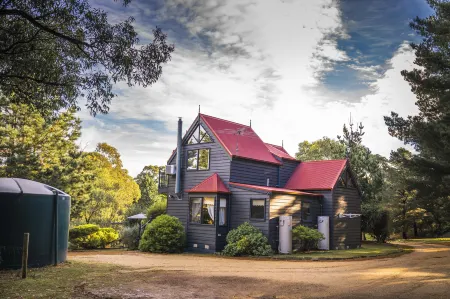 Bells Estate Great Ocean Road Cottages Отели в г. Энглсея