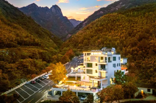 花築奢·黃山見山露台民宿（黃山湯口南大門店）