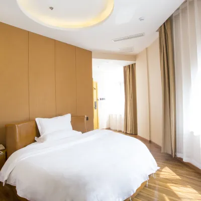 Super 8 Hotel (Beijing Shuangjing Jiulongshan Metro Station) Hotel dekat Stasiun Jingsong