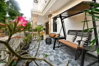 Ly Ly Hotel 2