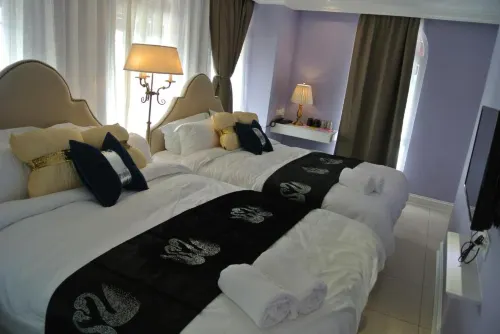 1 Day Car Hotel Station 18 Hotels in Menglembu