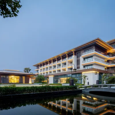 Yishui Grand Hotel 龍門洞窟周辺のホテル