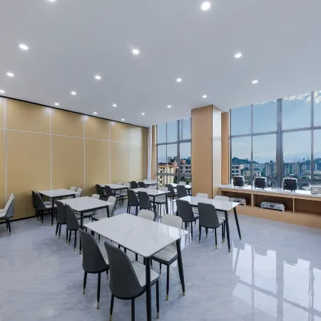 Guang He Hotel