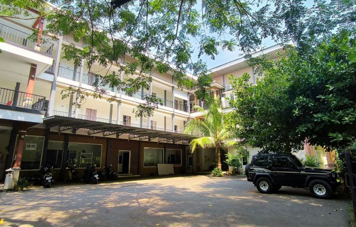 New Bandengan Beach Hotel