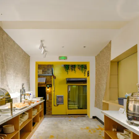 Xuexiang Xueyu Mountain Residence Hotel
