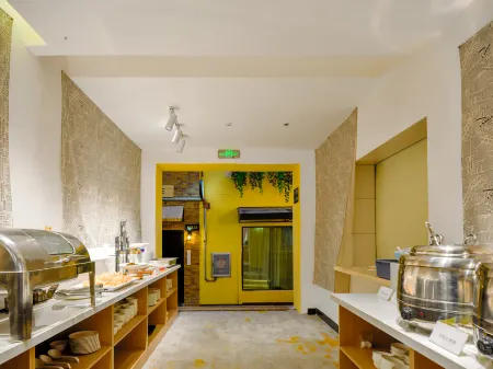 Xuexiang Xueyu Mountain Residence Hotel Отели рядом с достопримечательностью «Xuexiang Culture Exhibition hall»