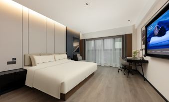 Atour Hotel Wuxi East Station South Square