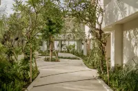 Oshom Bali at Nuanu Creative City Hotel di Bali