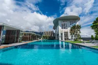 Windmill Premier Suites Genting Highlands - مسبح غير متناهي