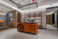 Homeinn Plus Hotel (Shanghai Bund Nanjing Road Pedestrian Street)