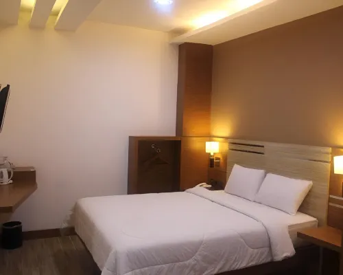 Hotel Salvator Palembang โรงแรมใกล้ตลาดซินเด