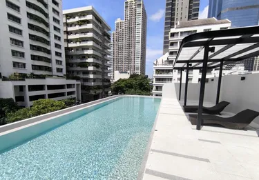 รูปภาพของสาทร 111