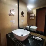 Fuxin Luxury · 360° Sky City View Hotels in Fogang