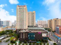 唯庭センチュリーホテル（上海北外灘隆昌路地下鉄駅） University of Shanghai for Science & Technology Gymnasium周辺のホテル