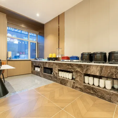 Yibai International Hotel (Shenxian Convention and Exhibition Square Branch)