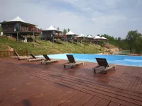 BanShan·MontEra - Pools