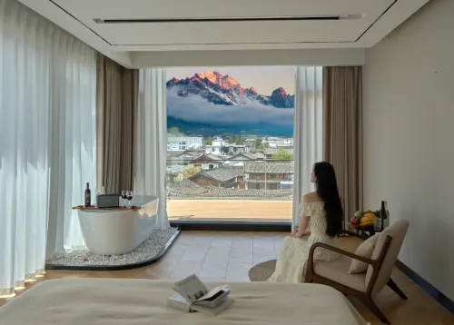 Lijiang Yu Xue Yi Jing Snow Mountain View Resort Hotel Hotels in Yulong