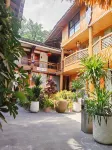 Fanjing Mountain Spring House Homestay