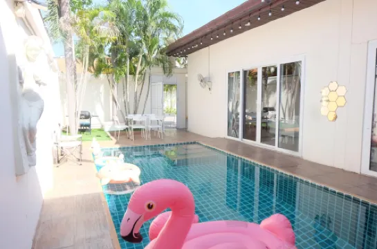 The Pool House Pattaya No.9 - 3 bedroom