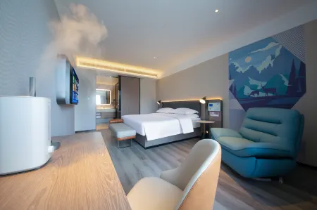 Echarm Hotel (Lhasa Municipal Government Tibet University)