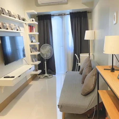 Callie's Cozy Staycation