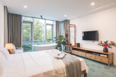 The Ivory Terrace Hanoi – Cozy Retreat with Elevator Access – Coffee 24/7 바딘광장 / 장보 전시센터 호텔