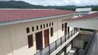 Homestay Komodo Mountain View Hotels in Batu Cermin