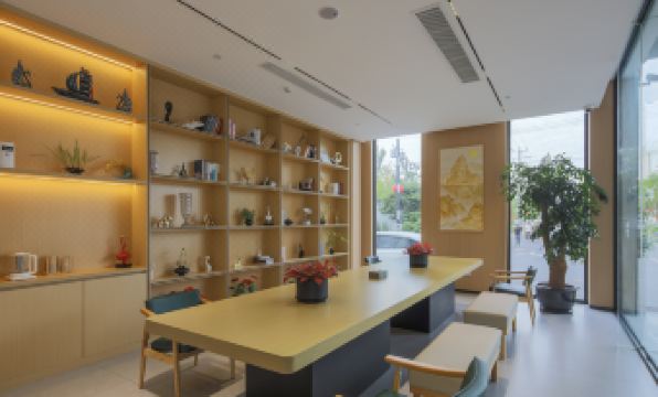 Jinlun Hotel (Shanghai Hongqiao Railway Station)