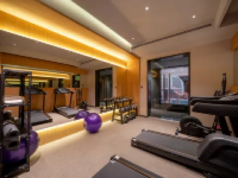 Royal Maple Hotel (Chengjisihan Square Branch) Hoteles en Hulunbuir