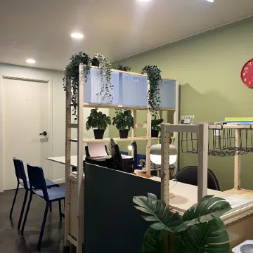 Wasabi House Gangnam Отели рядом с достопримечательностью «Станция метро Cheongdam»
