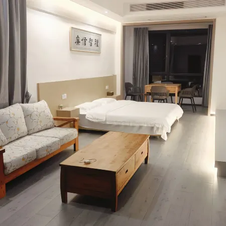 Fengxin Xigu Runisuoyuan