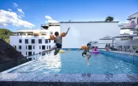 Huangshan Lotus Hot Spring Hotel - ที่มีสระว่ายน้ำ