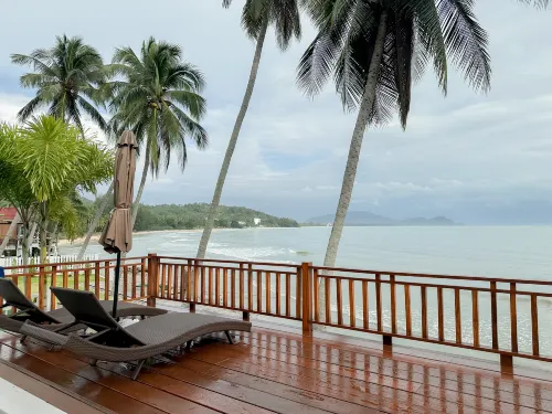 2SIS'S Khanom Resotel