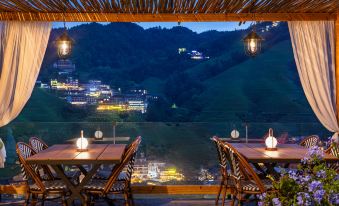 Go to see the mountain dwellers (Longji Jinkeng terraced shop)