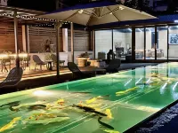 Next door to Yangzhuang Barbecue on Beijing Road in Quanshan District, Xuzhou City, Jiangsu Province