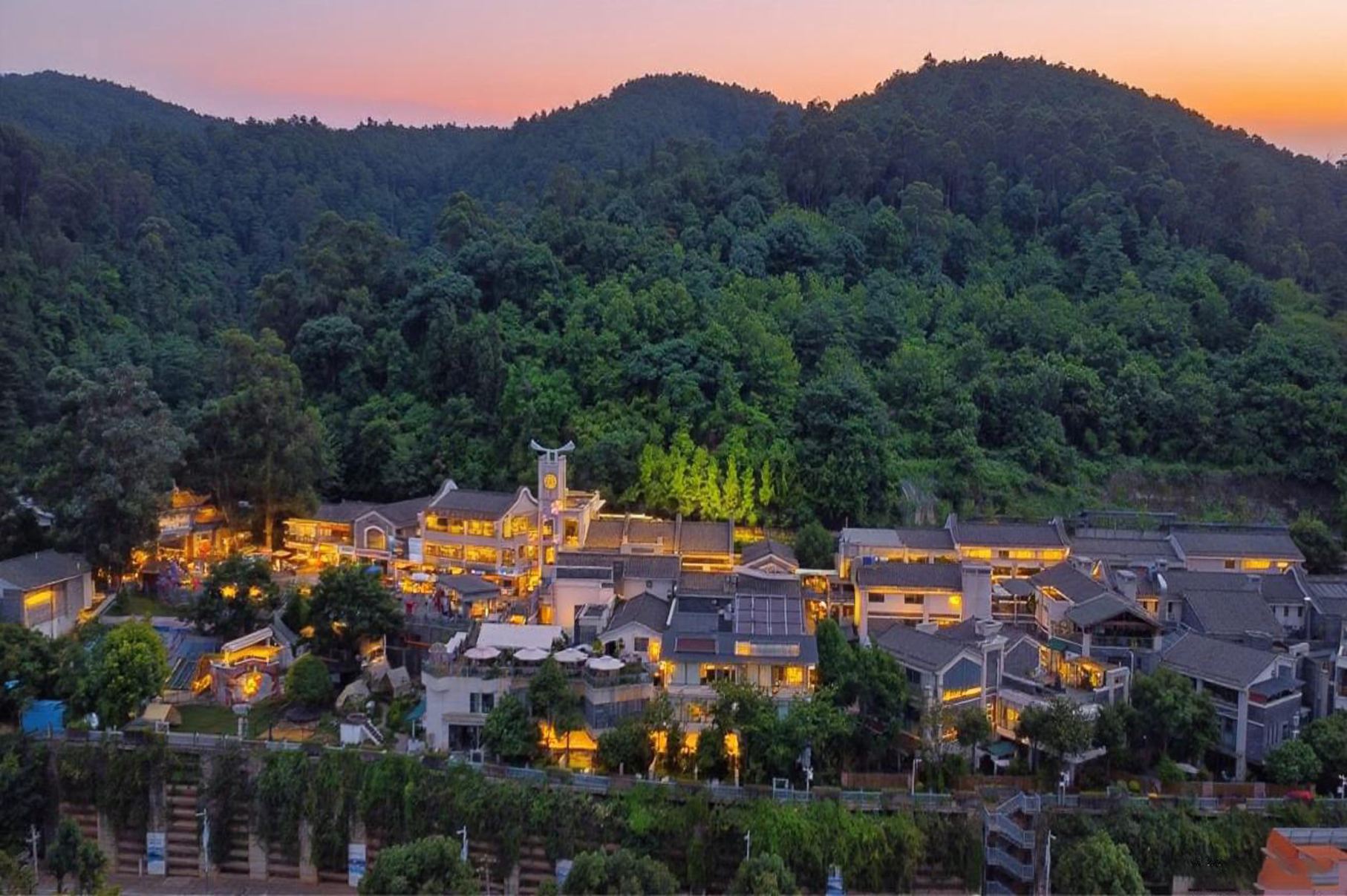 Tea Horse Garden Resort (Kunming Dianchi Xishan Scenic Area)