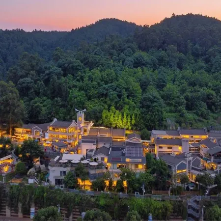 Tea Horse Garden Resort (Kunming Dianchi Xishan Scenic Area)