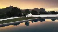 Yuran Riverside Designer Art Hotel - Romantic