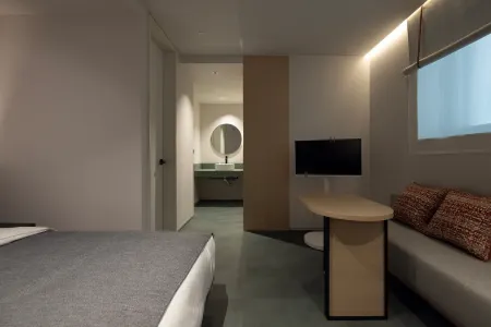 Aank Hotel Suwon Station Отели рядом с достопримечательностью «Хвасон»