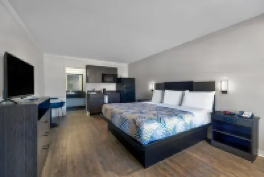 Motel 6 Nashua, NH - South